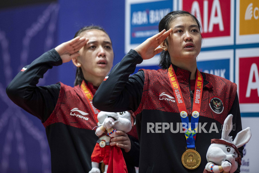 Tangis Febriana/Amalia Rebut Medali Emas Bulu Tangkis SEA Games