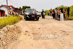 Warga Lampung Minta Jalan Usaha Tani Juga Diperbaiki