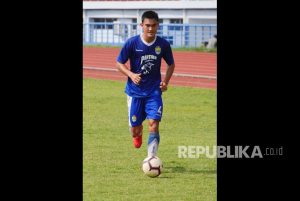 Zalnando Berharap Bisa Tingkatkan Performa Bersama Persib Bandung