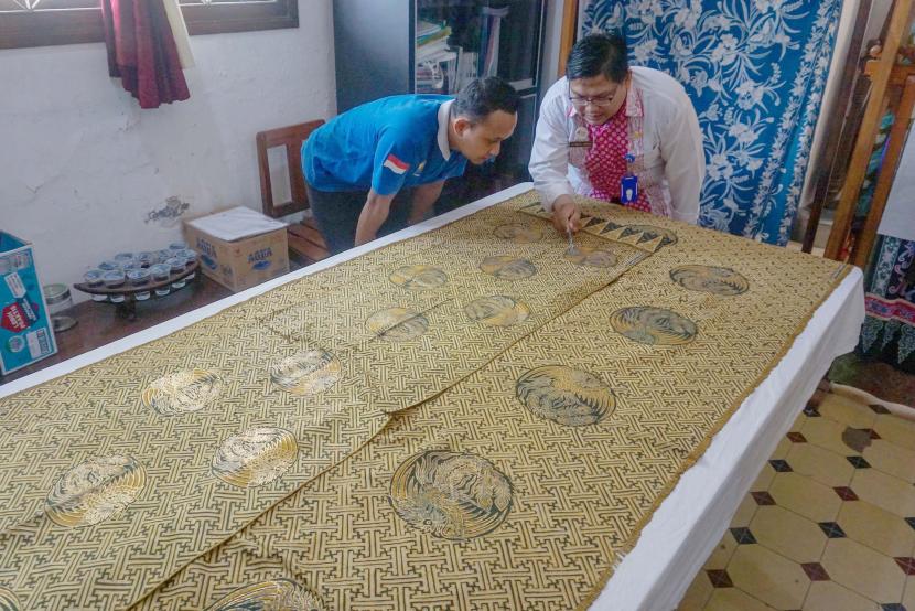 Melihat Kain Batik Hibah dari Keluarga Bung Hatta di Museum Batik Pekalongan