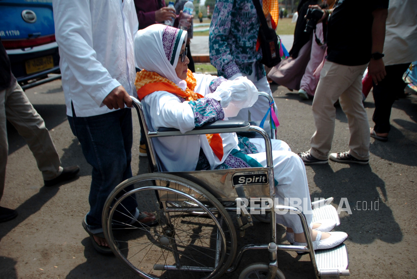 Jamaah Haji, Hati-hati Gunakan Layanan Kursi Roda di Masjidil Haram