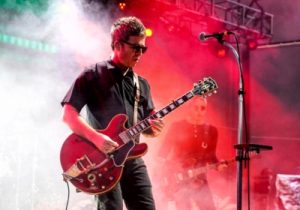 Noel Gallagher: Guns N’ Roses Penampil Utama Glastonbury? Itu Gila!