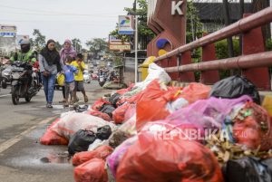 Ada Sampah Menumpuk, Anggota DPRD Bogor Dorong TPST Zonasi