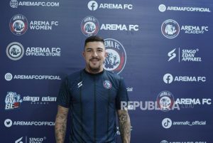 Arema FC Resmi Gaet Pemain Asing Asal Brasil Charles Raphael