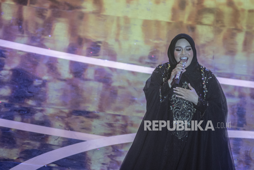 Aurel Hermansyah Bakal Tampil di Konser Kris Dayanti Saat Usia Kandungannya 7 Bulan