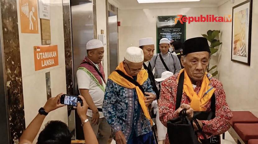 Jelang Keberangkatan ke Makkah, Jamaah Haji Diminta Jaga Kesehatan