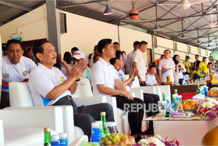 Bertemu Gibran di Solo, Luhut: Leadership Mas Gibran Sangat Mumpuni