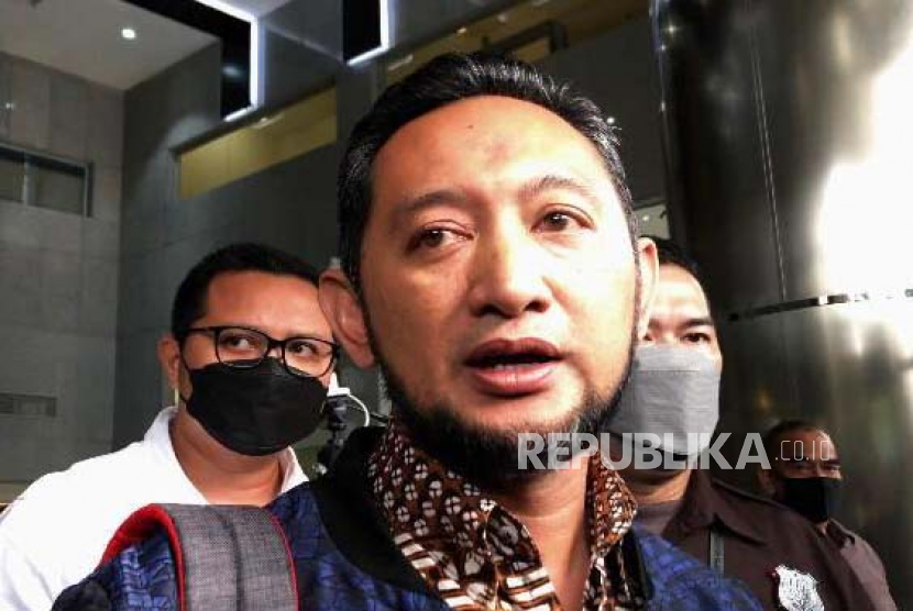 KPK Sita Mobil dan Tas Mewah Milik Andhi Pramono