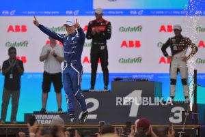 Maximilian Gunther Raih Podium Formula E Seri 11