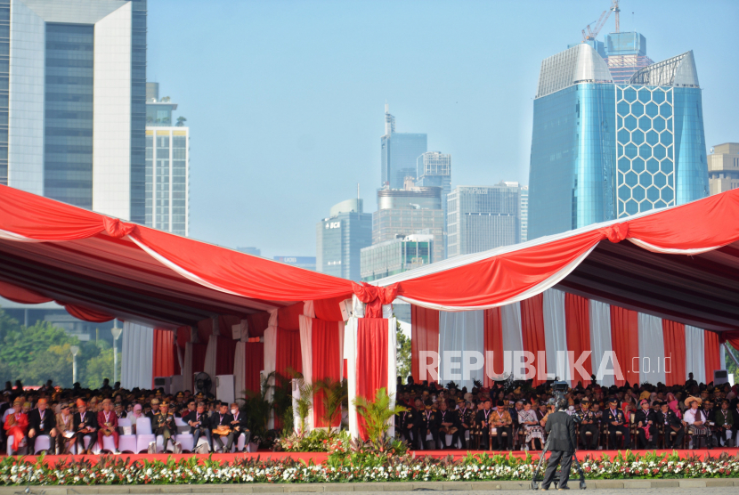 Suasana upacara hari lahir pancasila di lapangan monas