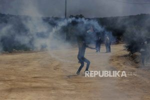 Pemukim Israel Serang Desa Palestina di Tepi Barat