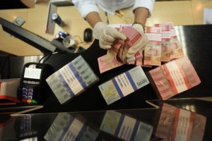 Pengamat: Pelemahan Rupiah Berpeluang Berlanjut Hari Ini