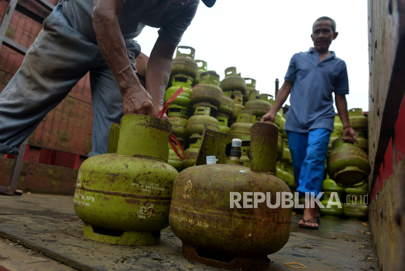 Pertamina Terapkan Kebijakan Beli LPG Subsidi Gunakan KTP