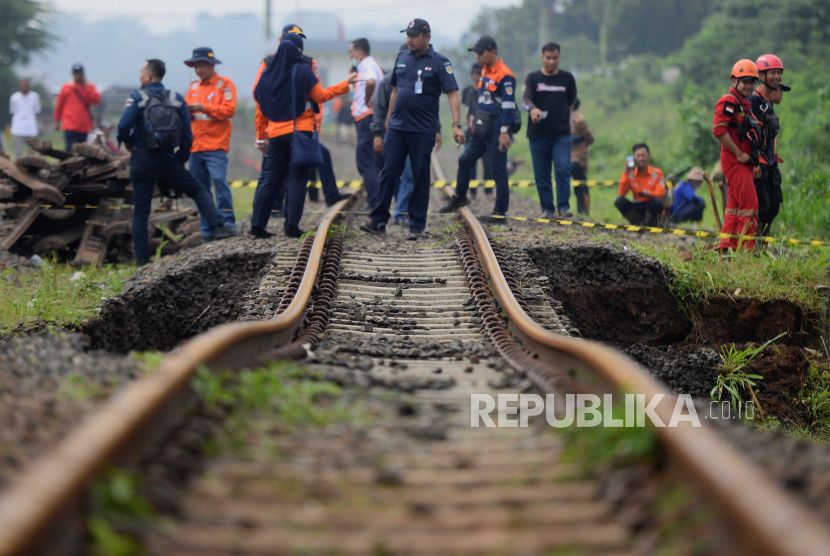 Rel Terdampak Longsor, Keberangkatan KA Pangrango Hari Ini Dibatalkan