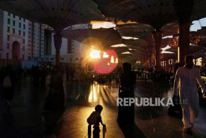 Sholat Subuh: Bacaan Niat dan Tata Cara Melaksanakannya Disertai Doa Qunut