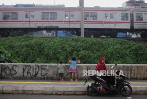Warga Ungkap Penyebab Proyek Jalan Tembusan Pasar Minggu Mangkrak