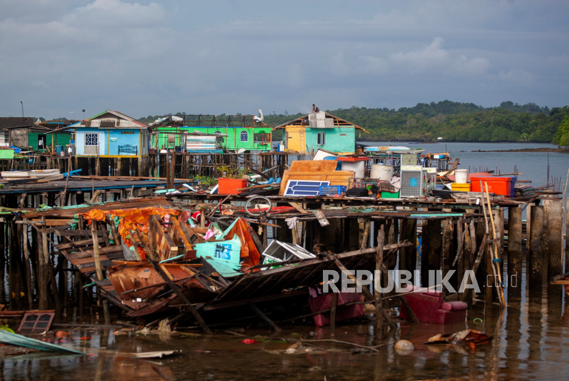 Dampak Angin Puting Beliung di Pulau Kasu Batam