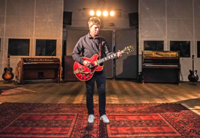 Ada Ancaman Bom, Noel Gallagher Dievakuasi Sebelum Naik Panggung