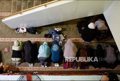 Sholat Subuh: Niat, Bacaan Doa Qunut, dan Tata Cara Mengerjakan