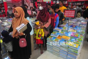 Penjualan Buku dan Alat Tulis Meningkat