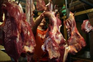 Tips Memilih Daging Sapi, Ayam, dan Kambing yang Baik dan Berkualitas