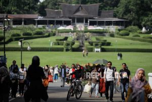 Banyak Takhayul di Objek Wisata, Turis Muslim Boleh Ikut Percaya Buat Seru-seruan?