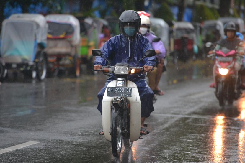 Curah Hujan Tinggi Saat Musim Kemarau, Ini Penjelasan BMKG Semarang