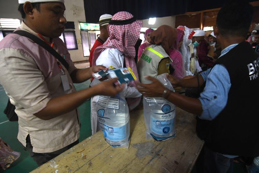 Jamaah Haji Dapat Jatah Zamzam 10 Liter, Lalu Bagaimana Teknis Pembagiannya?  