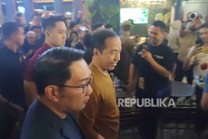 Jokowi Tinjau Harga di Pasar Cihapit Bandung