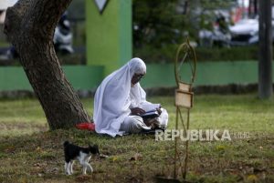 Ketika Banyak Masalah, Pikiran Buntu, Enak Baca Doa Berserah Diri Berikut ini