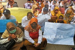 Komisi II Klaim RUU ASN Baru tak Ada Pemberhentian Honorer