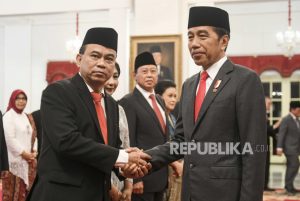 Pengamat Sebut Reshuffle Menteri Hanya Menaikkan Relawan Jokowi