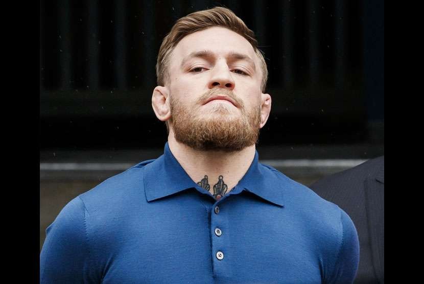 Legenda Tinju Inggris Carl Froch Kecam Conor McGregor yang Terlalu Banyak Sesumbar