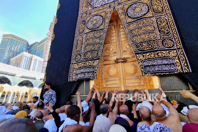 Misteri Rahasia Ka’bah, Benarkah Ada Pintu Kedua?