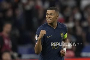 PSG Bakal Terima Transfer Fantastis dari Arab Saudi untuk Kylian Mbappe