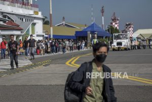 Pesawat Jenis ATR Masih Beroperasi di Bandara Husein Selama Transisi