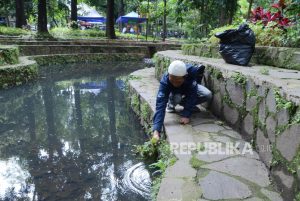 Sampah di Taman Kota Bandung Mencapai Tujuh Ton per Hari