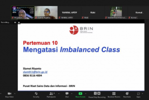 Tambah Pengetahuan Riset dan Penelitian yang Aktual Melalui Program Praktisi Mengajar