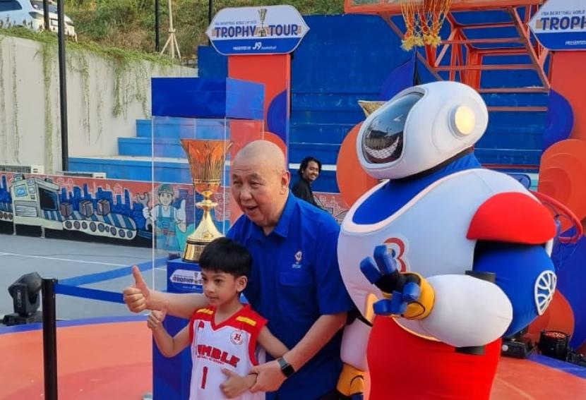 Trofi FIBA World Cup Dipamerkan 2 Hari di Solo