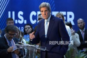 Utusan Khusus AS untuk Iklim John Kerry Kunjungi Cina