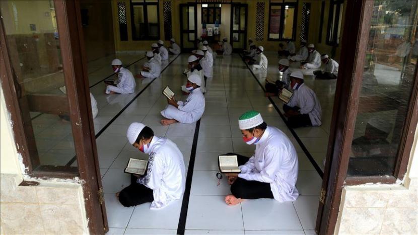 Wapres: Pesantren Aset Bangsa | Republika Online