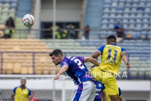 Persib Bandung Kembali Imbang di Laga Kandang