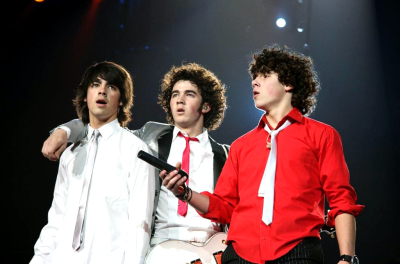 Jonas Brothers Memulai ‘The Tour’ di Yankee Stadium