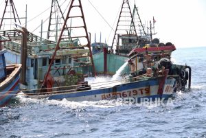 Bakamla Ciduk Kapal Vietnam Pencuri Ikan di Laut Natuna