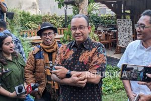 Bawaslu Jaksel: Baliho Anies di Pasar Rumput Bukan Pelanggaran