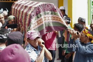 Cara Memandikan Jenazah Perempuan dalam Islam