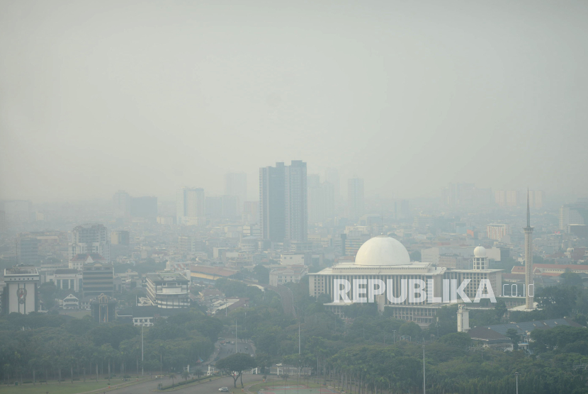 Polusi Udara Memburuk, Jangan Cuma Mengutuk