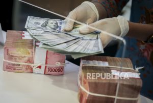 Rupiah Lesu Karena Data Penjualan Ritel AS Berpotensi Tumbuh